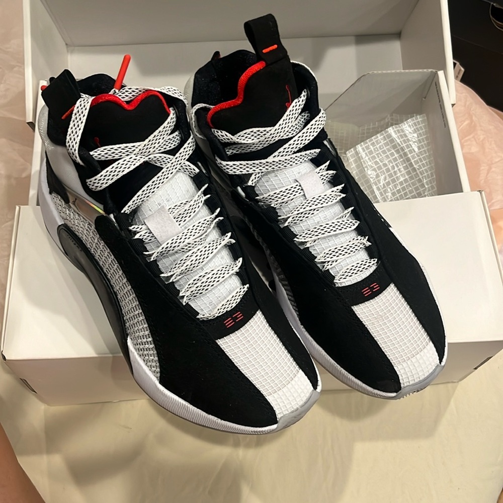 Air Jordan xxxv (gs) gently used,size 6y, no damage